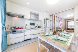 Dapur atau dapur kecil di House [100 m2] Mirakui Near Tamade