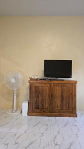 TV a/nebo společenská místnost v ubytování honeyhome kohkood