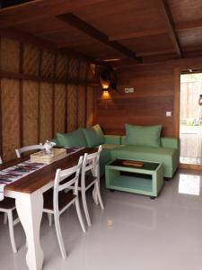 Χώρος καθιστικού στο Thula Thula Bali Villas