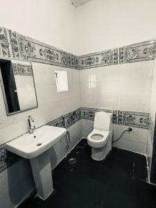 Koupelna v ubytování Hotel Fotiya jaisalmer