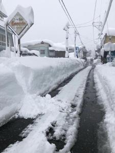 SnowHouse Memorie Hotel-汤泽石打丸山 v zimě