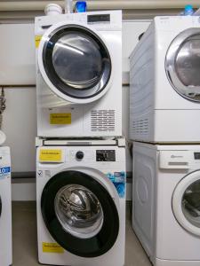 Φωτογραφία από το άλμπουμ του bookandstay24 Obertshausen 3 Zimmerferienwohnung mit Balkon, Küche und Parkplatz σε Obertshausen