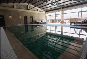 Bazén v ubytování Ethno Sazano Hotel nebo v jeho okolí