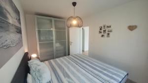 Postel nebo postele na pokoji v ubytování Meeresstrand - chic & renoviert!