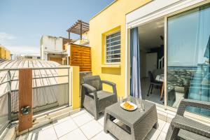 Balcony o terrace sa Le Doux Bleu Vue