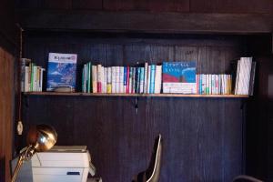 The library in the country house