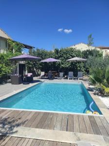Πισίνα στο ή κοντά στο Maison avec Jardin et Piscine privée +23 φωτογραφίες