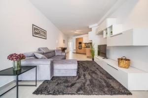 Χώρος καθιστικού στο Restful Retreat Modern apartment & large spaces +18 φωτογραφίες