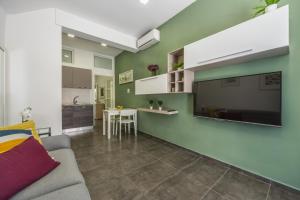 Μια τηλεόραση ή/και κέντρο ψυχαγωγίας στο Spinola Bay Hideaway