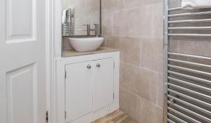 Et badeværelse på Number 3 Castle Cottage