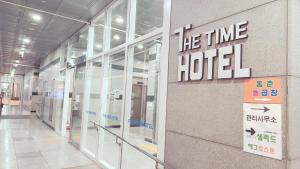Certifikát, hodnocení, plakát nebo jiný dokument vystavený v ubytování The Time hotel Incheon Airport