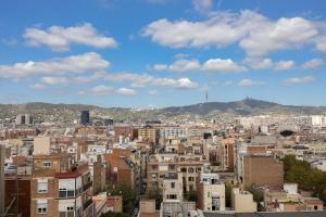 Γενική άποψη της πόλης Βαρκελώνη ή θέα της πόλης από  αυτό το διαμέρισμα