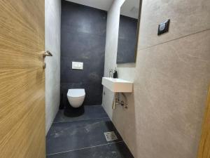 Gallery image of New modern lux apartment with free garage in Vračar (historical)