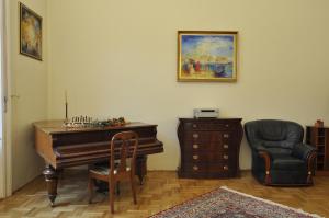 Fotografie z fotogalerie ubytování Charming Art Deco Flat v Budapešti