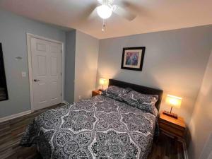 En eller flere senge i et værelse på Comfortable Open Space. Pet Yes