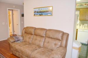 Χώρος καθιστικού στο 79 Mandarina Drive