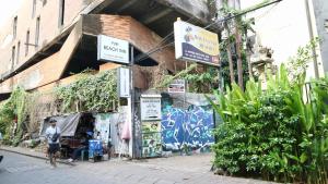 Kejiranan di persekitaran atau kejiranan dekat dengan apartmen