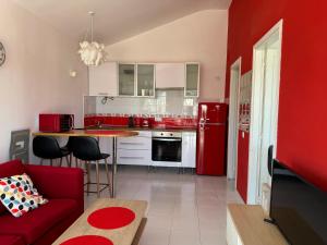 A kitchen or kitchenette at Cotillo Lagoons Apartment