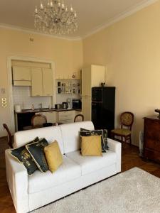 Gallery image of warm & peaceful apartment downtown in Timişoara