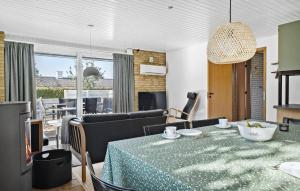 TV a/nebo společenská místnost v ubytování Holiday Home Sydals 43 Denmark