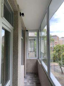 Balkón nebo terasa v ubytování Апартамент Easy Lux + 37 fotografií