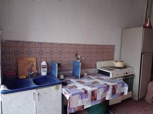 Η κουζίνα ή μικρή κουζίνα στο Ozod Guest House +65 φωτογραφίες