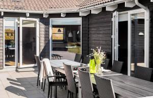 Fotografie z fotogalerie ubytování Lovely Home In Løkken With Sauna v destinaci Løkken