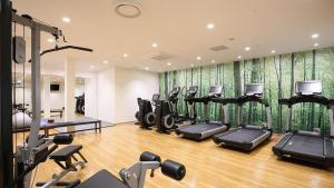 Fitness centrum a/nebo fitness zařízení v ubytování ANA Crowne Plaza Sapporo by IHG