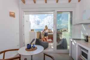 Kuchyň nebo kuchyňský kout v ubytování Mediterranean Loft