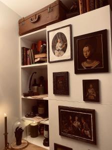 フォントネー・スー・ボワにあるLe repaire magique proche paris et Disneyの壁画