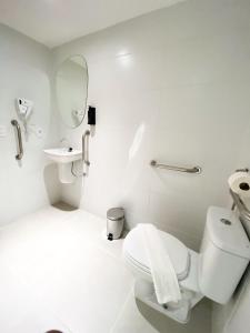 Koupelna v ubytování Smart Hotel João Pessoa + 37 fotografií