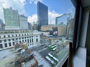 Nespecifikovaný výhled na destinaci New York nebo výhled na město při pohledu z apartmánu