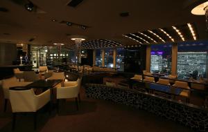 Restaurace v ubytování ANA Crowne Plaza Sapporo by IHG
