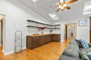 Φωτογραφία από το άλμπουμ του Luxury Brooks Retreat σε Brooks