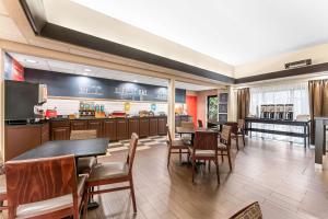 Kuchyň nebo kuchyňský kout v ubytování Hampton Inn Stroudsburg Poconos