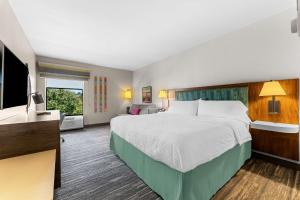 Postel nebo postele na pokoji v ubytování Hampton Inn Stroudsburg Poconos