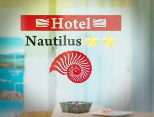 Certifikát, hodnocení, plakát nebo jiný dokument vystavený v ubytování Nautilus Hotel