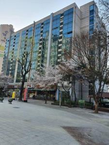 アパートメントが所在する建物