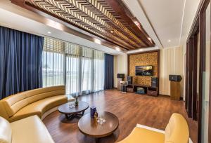 TV a/nebo společenská místnost v ubytování Vietsovpetro Ho Tram Beach Resort & Spa