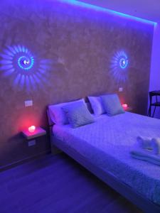 Postel nebo postele na pokoji v ubytování Blueroom jolly