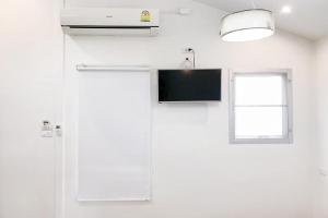 Μια τηλεόραση ή/και κέντρο ψυχαγωγίας στο Urban Bed