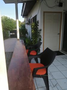 Balkón nebo terasa v ubytování The Avocado Inn