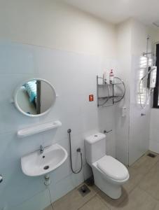 Ένα μπάνιο στο MUFA Studio Suites KLIA