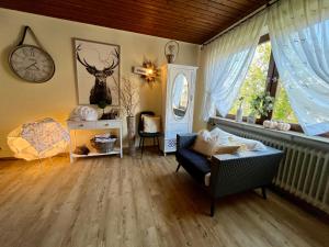 Postel nebo postele na pokoji v ubytování B&B Apart Hotel Goldener Hahn - nahe an Gartenschau Tal X