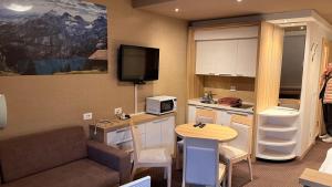 Η κουζίνα ή μικρή κουζίνα στο Ski centar konaci Kopaonik