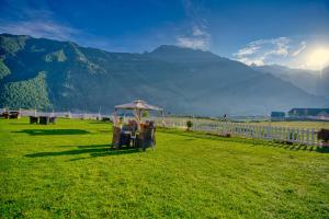 Gallery image of Golden Meadows Hotels & Resorts in Sonāmarg +35 photos