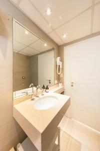 Le Batiment Apartments的一间浴室