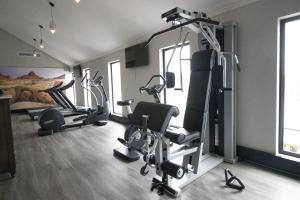 Fitness centrum a/nebo fitness zařízení v ubytování The Weinberg Windhoek