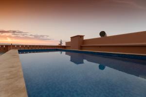 A piscina em ou perto de Kasbel 2 Appart & Pool