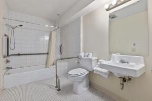 Фотография из галереи Commander Motel в городе Pequot Lakes +3 фотографии